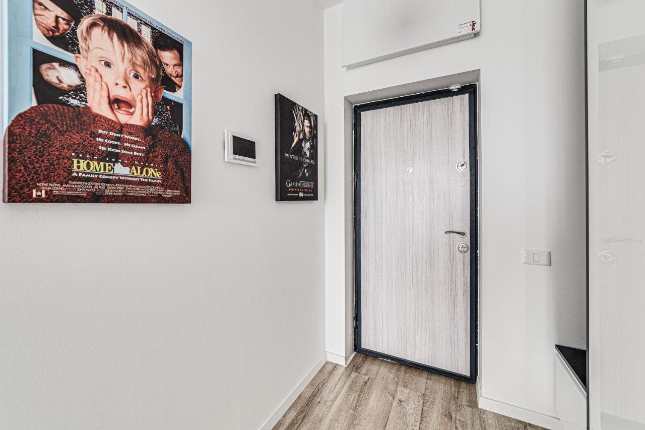 Apartamento Ari Cinema Apartament With 2M Videoproiector Arad Exterior foto